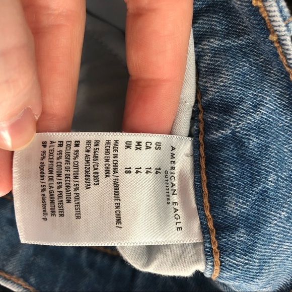 AMERICAN EAGLE Mom Short Cuffed High Rise Denim Shorts Jean Shorts 14 Stretch - Picture 7 of 7